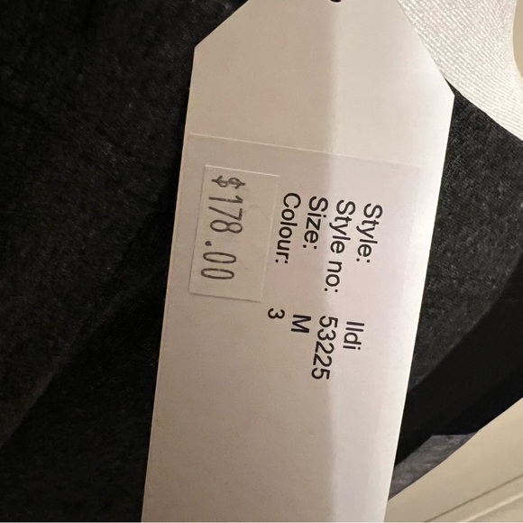 NWT Ralston Sweater. Size M, Oversized - Picture 5 of 8